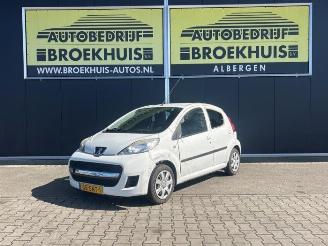 Uttjänta bilar auto Peugeot 107 107, Hatchback, 2005 / 2014 1.0 12V 2011/10