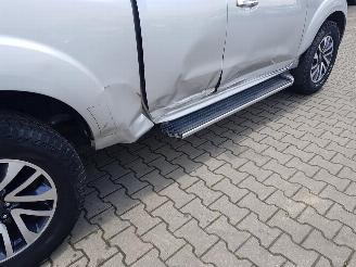 Nissan Navara 2.3 dCi Tekna King Cab picture 8