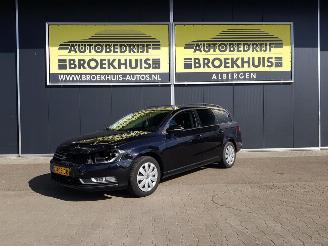 damaged passenger cars Volkswagen Passat 1.4 TSI Trendline BlueMotion 2011/2