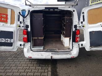 Peugeot Expert 2.0 BlueHDI 120 Standard Asphalt picture 11