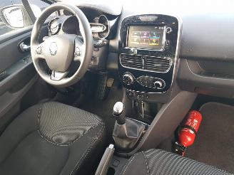 Renault Clio Estate 0.9 TCe Intens picture 15