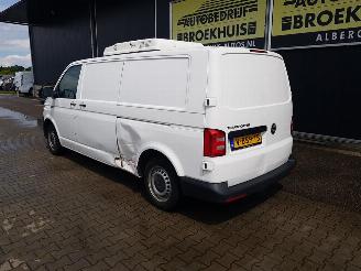 Volkswagen Transporter 2.0 TDI L2H3 Highline Koelwagen picture 9