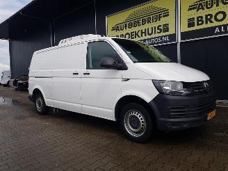 Volkswagen Transporter 2.0 TDI L2H3 Highline Koelwagen picture 7