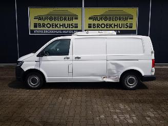 Volkswagen Transporter 2.0 TDI L2H3 Highline Koelwagen picture 2