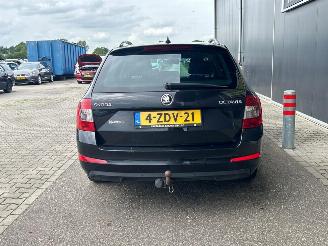 Skoda Octavia Combi 1.2 TSI Greentech Ambition Businessline picture 5