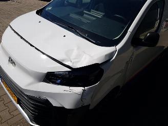 Toyota Proace Worker 1.5 D-4D L2 Navigator picture 9