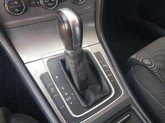 Volkswagen Golf 1.6 TDI Highline DSG picture 18