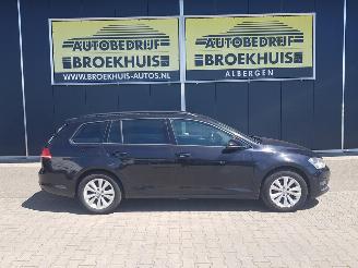Volkswagen Golf 1.6 TDI Highline DSG picture 4