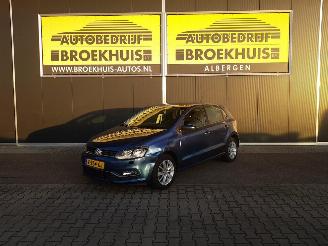 Vaurioauto  passenger cars Volkswagen Polo 1.0 Trendline 2015/3