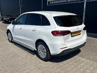 Mercedes B-klasse 200d picture 7