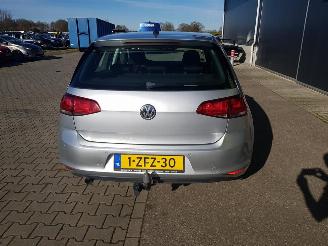 Volkswagen Golf 1.6 TDI Comfortline BlueMotion picture 5
