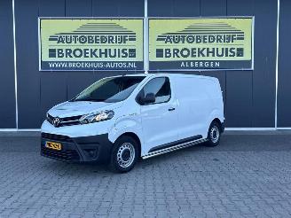 skadebil bedrijf Toyota Proace Electric Worker Standard Range Navigator 2021/1
