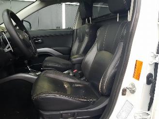 Mitsubishi Outlander 2.2 DI-D InStyle TC-SST picture 13