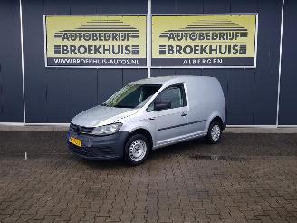 krockskadad bil bedrijf Volkswagen Caddy 2.0 TDI L1H1 BMT Trendline 2016/2