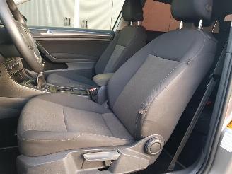 Volkswagen Golf 1.2 TSI Trendline picture 13