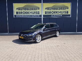 krockskadad bil auto Volkswagen Passat Variant 1.4 TSI GTE Highline 2015/12