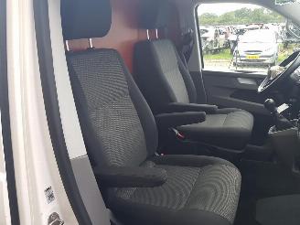 Volkswagen Transporter 2.0 TDI L1H1 26 picture 21