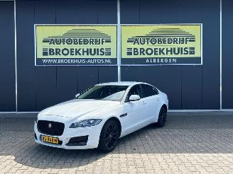 skadebil auto Jaguar XF 2.0d Portfolio 2017/7