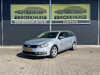 Damaged car Volkswagen Passat Variant 1.6 TDI BlueMotion Executive Edition 2014/9