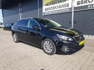 Peugeot 308 SW 1.6 BlueHDI Blue Lease Premium Automatic picture 6