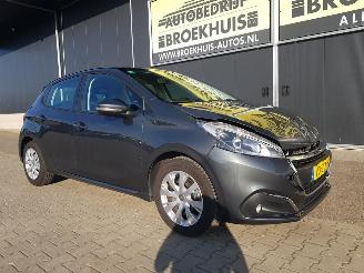 Peugeot 208 1.2 PureTech Blue Lion picture 6