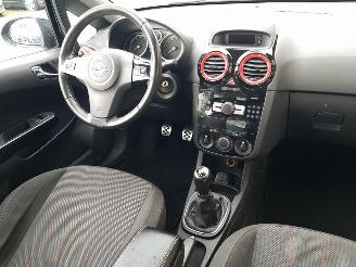 Opel Corsa 1.4-16V picture 15