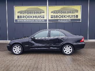 Mercedes C-klasse 180 K. Elegance picture 2