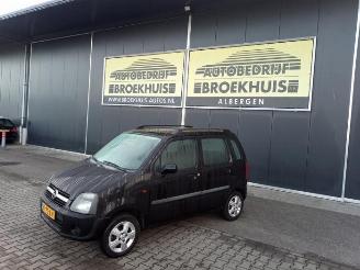 Vrakbiler auto Opel Agila Agila (A), MPV, 2000 / 2007 1.2 16V 2004/6