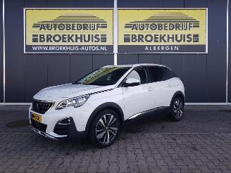 Coche accidentado Peugeot 3008 1.2 PureTech Première 2017/3
