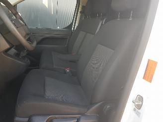 Toyota Proace Worker 1.5 D-4D L2 Navigator picture 16