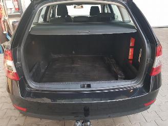 Skoda Octavia Combi 1.6 TDI Greentech Ambition Business picture 21