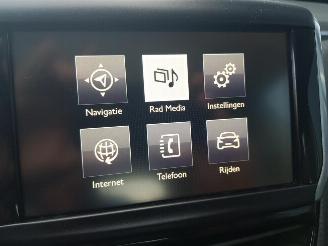Peugeot 2008 1.2 PureTech Active picture 18