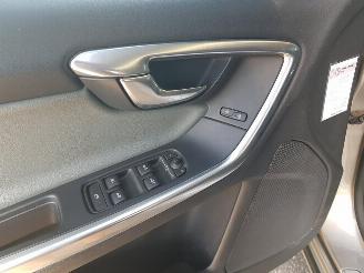 Volvo V-60 2.4 D6 AWD Plug-In Hybrid Summum picture 22