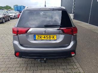 Mitsubishi Outlander 2.2 DI-D Instyle 4WD 7-persoons picture 5