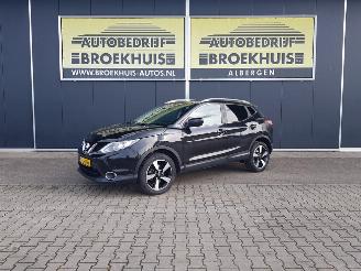 uszkodzony samochody osobowe Nissan Qashqai 1.2 Connect Edition Automatic 2015/12