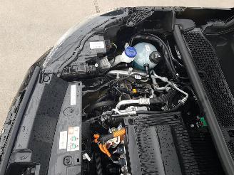 Peugeot e-2008 EV Allure 50 kWh picture 12