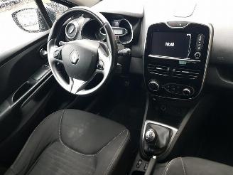 Renault Clio Estate 0.9 TCe Limited picture 16