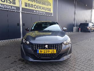 Peugeot 208 1.2 PureTech Active Pack picture 3