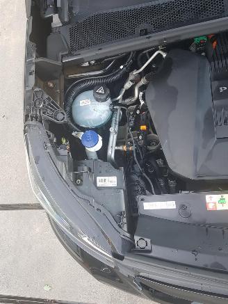 Peugeot e-2008 EV GT Pack 50 kWh picture 15