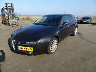 Alfa Romeo 159 Sportswagon 1.9 JTDm picture 3