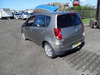 Mitsubishi Colt 1.3 16v picture 2