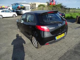 Mazda 2 1.3 16v picture 2