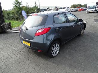 Vrakbiler auto Mazda 2 1.3 16v 2009/10
