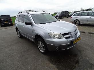 Mitsubishi Outlander 2.0 16v  4x2 picture 4