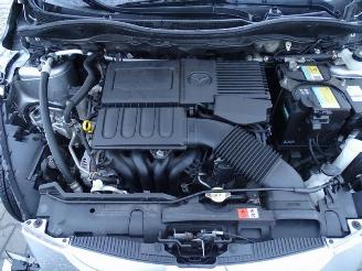 Mazda 2 1.3 picture 8