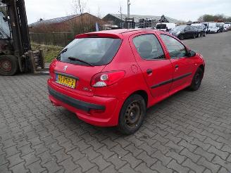 Vrakbiler auto Peugeot 206+ 1.1 2011/3