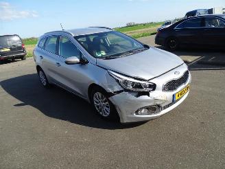 Kia Cee d Sportswagon 1.6 GDi picture 4