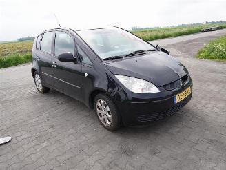 Mitsubishi Colt 1.3 16v picture 4