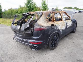 Vrakbiler auto Porsche Cayenne S E-HYBRID 3.0 2015/1