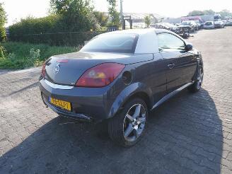 Opel Tigra 1.8 16v picture 1